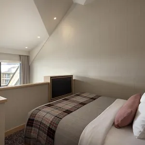 Alberta hotels &amp; apartments, all accommodations in Alberta