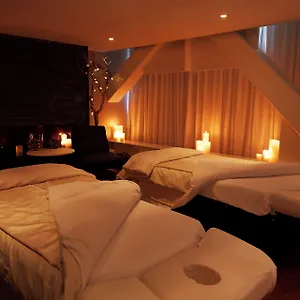 Alberta hotels &amp; apartments, all accommodations in Alberta